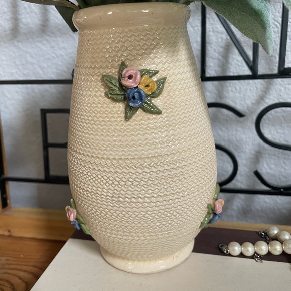 Ilsa Italian Potery Flower Vase - Picture 6 of 12